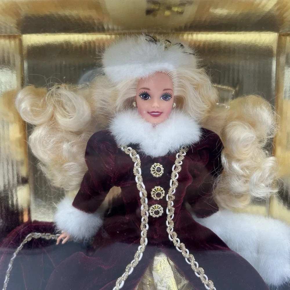 Vintage 1996 BARBIE Happy Holidays Special Edition #15646 New In Box